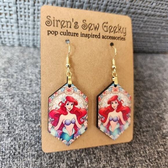 Ariel Little Mermaid Disney Earrings - Picture 3 of 3